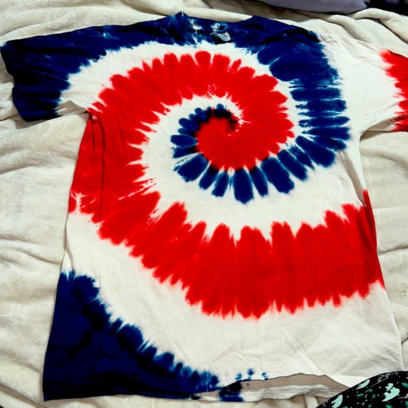 Adult size medium tie dye shirt - Picture 1 of 1